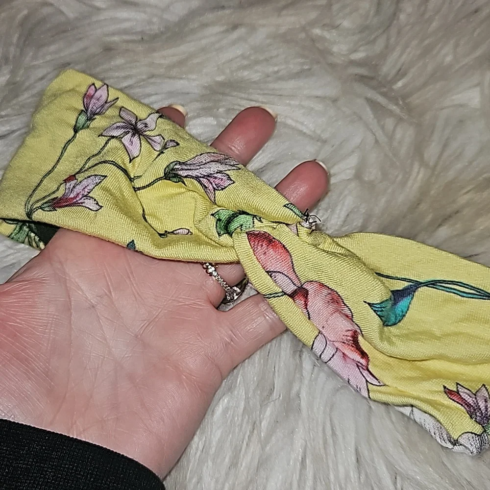 ~~Yellow Floral Twist Headband | Super Soft Boho Hairband | Spring Floral ~~